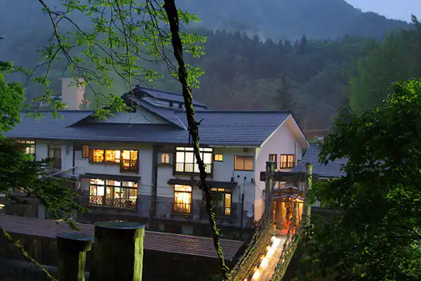 สะพานคาซูระ