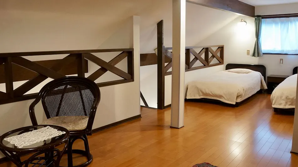 Hotel de Miroir