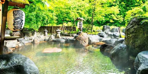 目の温泉 奥湯沢 貝掛温泉