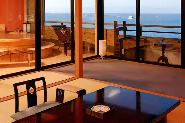 ชั้นบนสุด ห้องพิเศษ 'ซากุระอุเมะ' - ตัวอย่างห้องพัก.