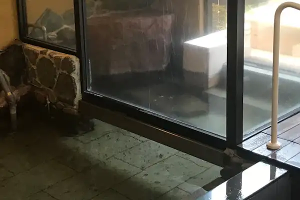 น้ำพุร้อน