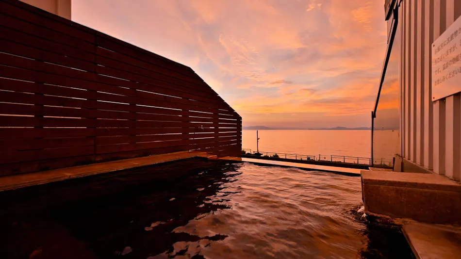 Yunoko Sea and Sunset