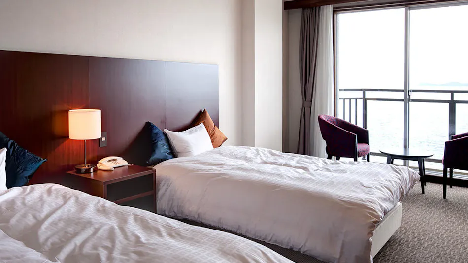 Yunoko Sea and Sunset