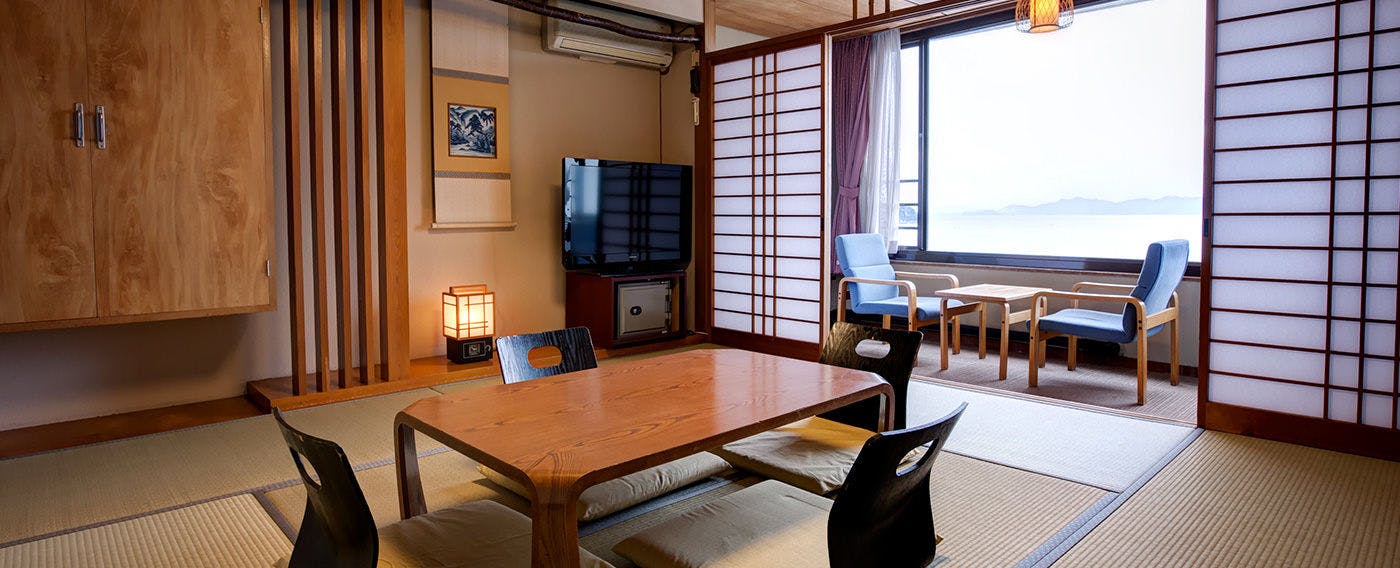 Yunoko Sea and Sunset