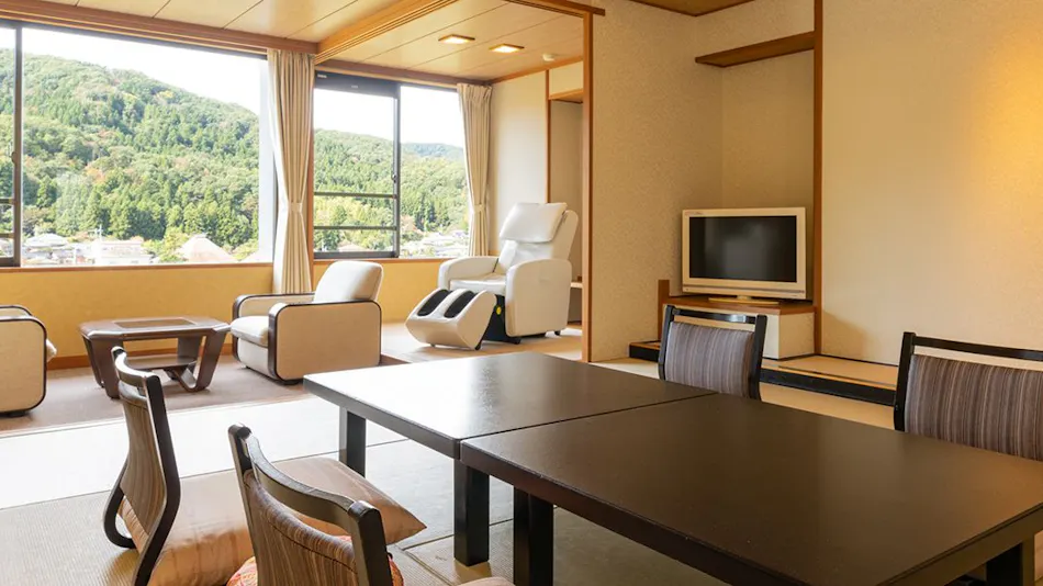 Accommodation Overlooking the Echigo Plain and Yahiko Mountain Range - Hoho -