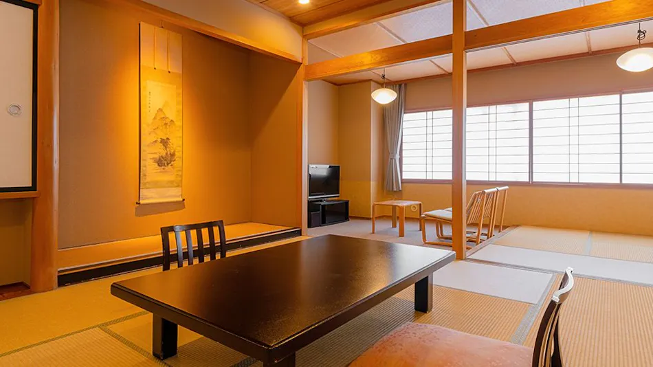 Accommodation Overlooking the Echigo Plain and Yahiko Mountain Range - Hoho -
