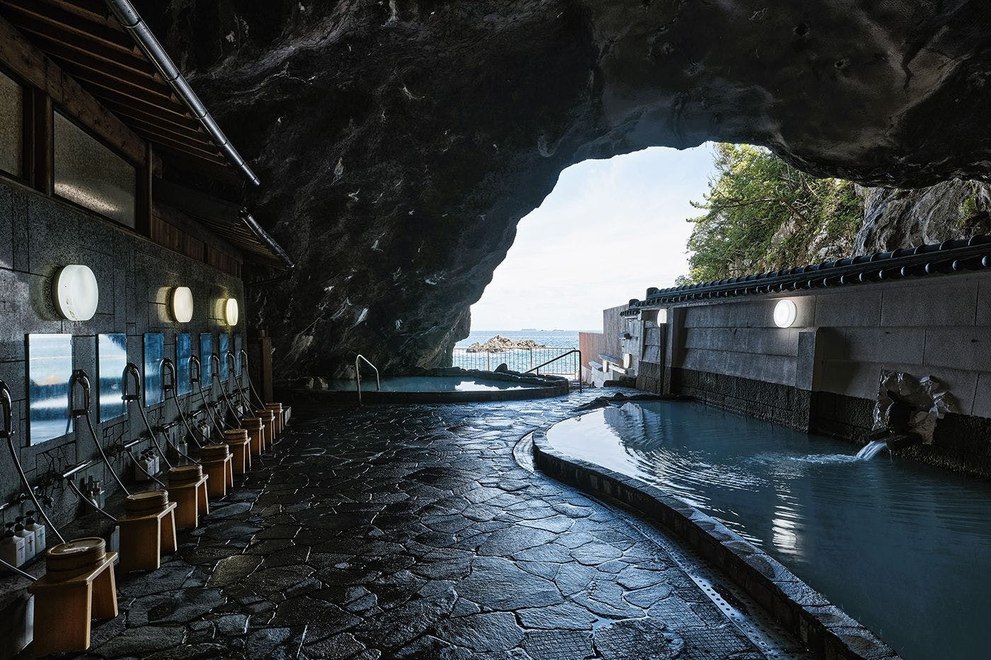 ホテル浦島