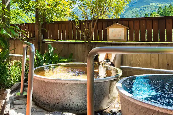 น้ำพุร้อน