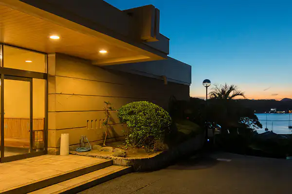 ภายนอกอาคาร