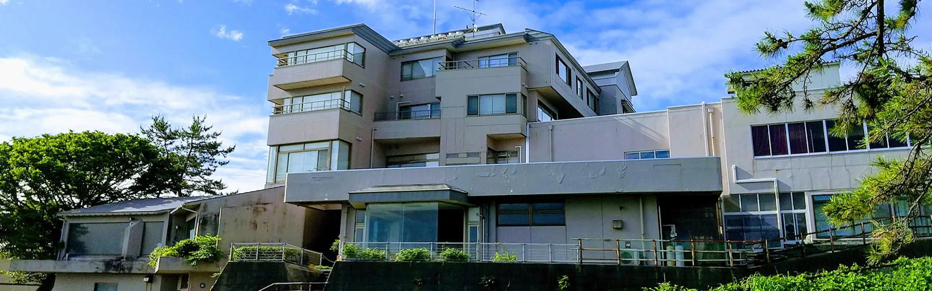 海辺の宿 浪花屋 夕凪亭