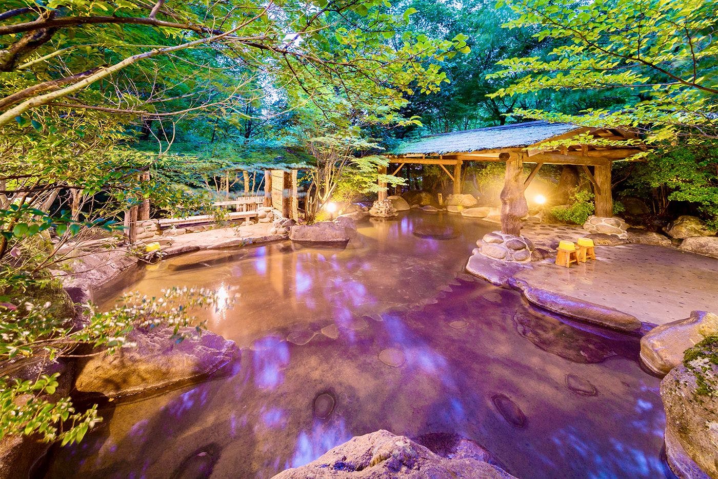 บ่อน้ำพุร้อนกลางแจ้ง