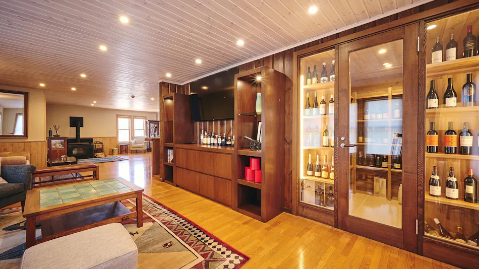 CEDAR LODGE