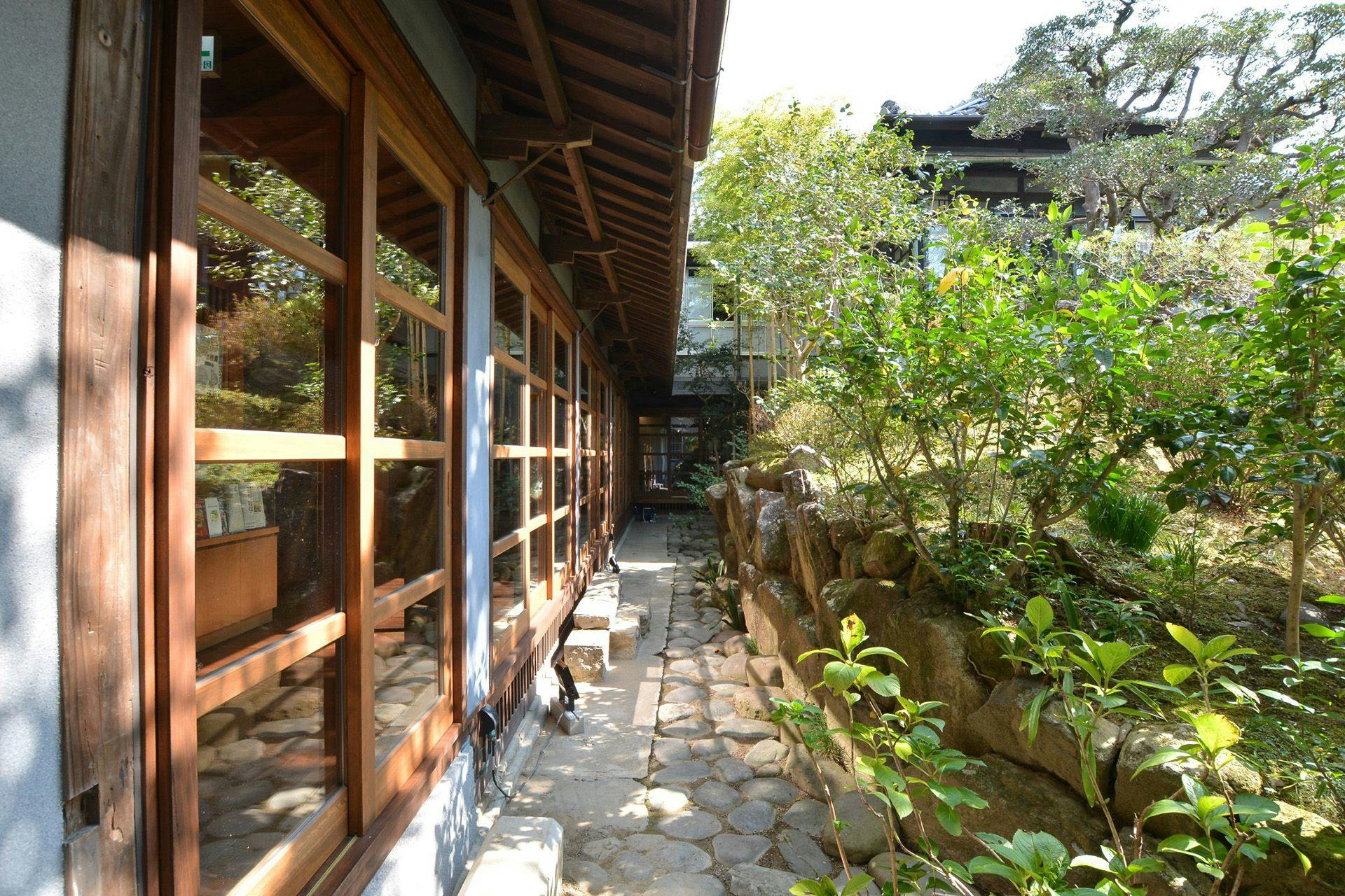 ลานกลาง