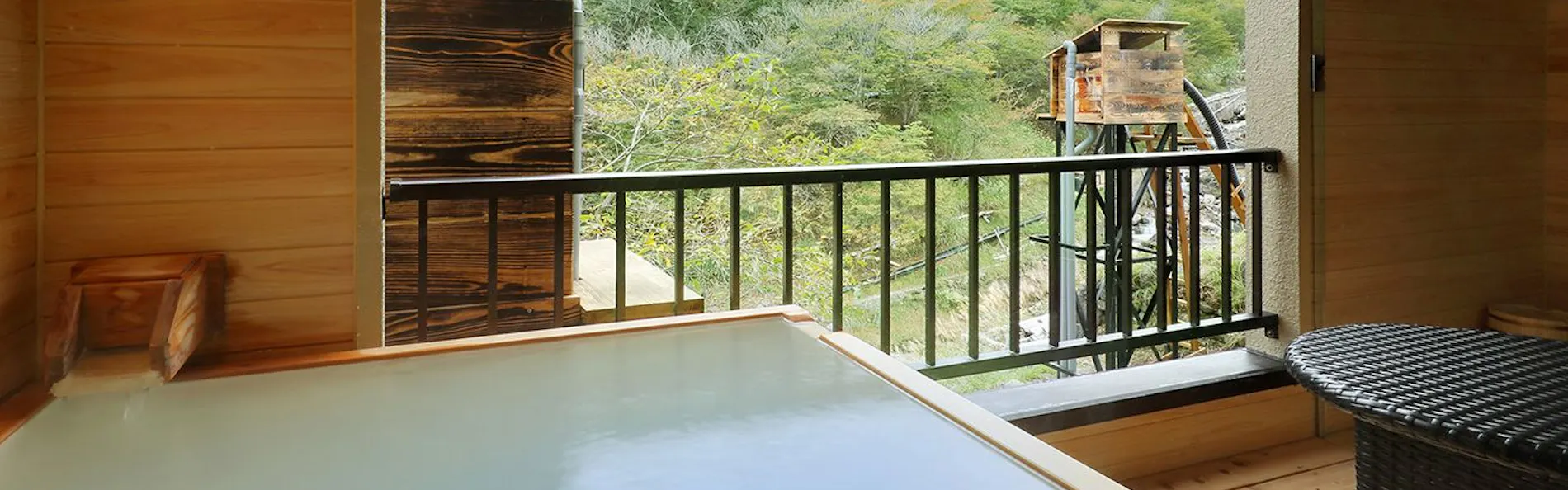 高湯温泉 旅館ひげの家