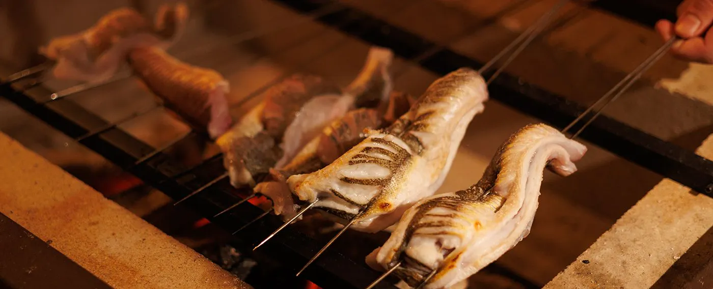 ครัวเปิดแบบไลฟ์คิทเช่น: โรบาตะยากิ × เทปปันยากิ