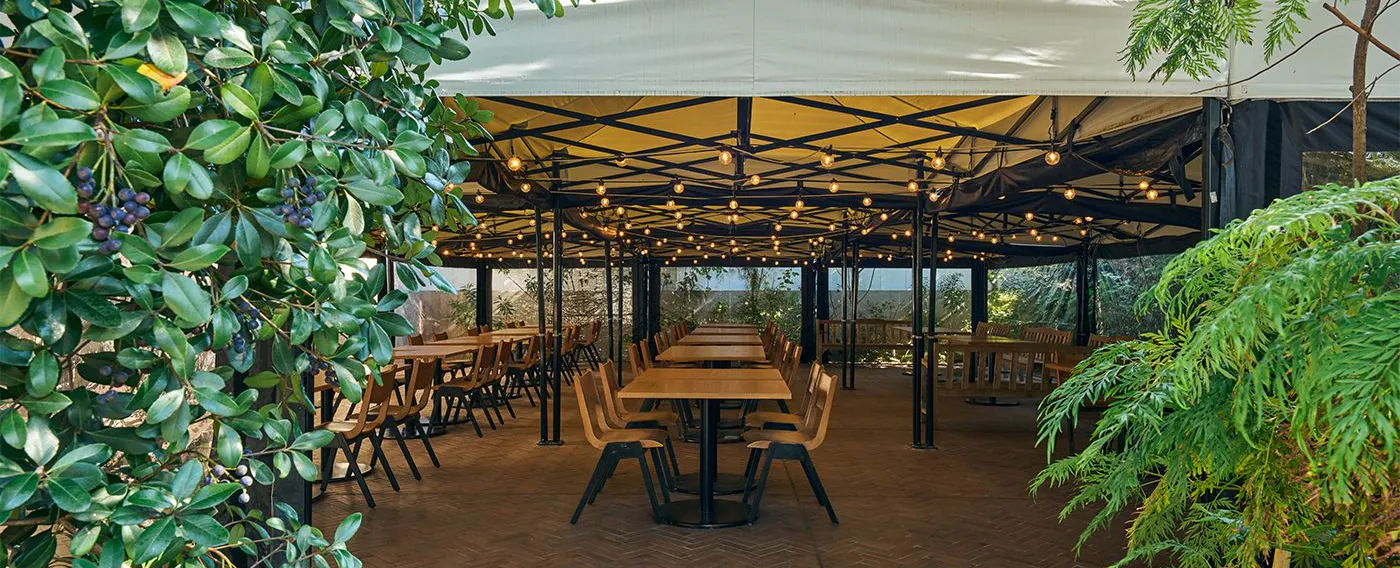 ภายนอกอาคาร