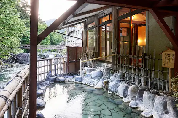 น้ำพุร้อน