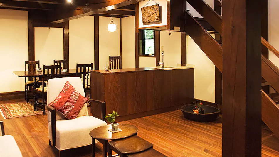 Kanazawa Fukatani Onsen Motoyu Ishiya - A Secluded Inn with a Noh Stage