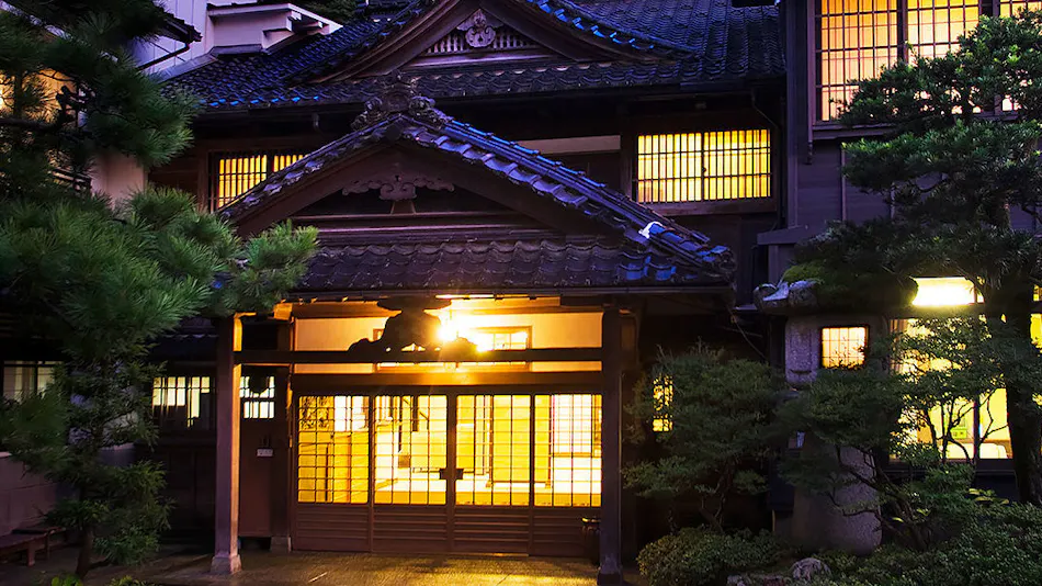Kanazawa Fukatani Onsen Motoyu Ishiya - A Secluded Inn with a Noh Stage