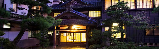 金沢・深谷温泉　元湯石屋　能舞台のある秘湯の一軒宿