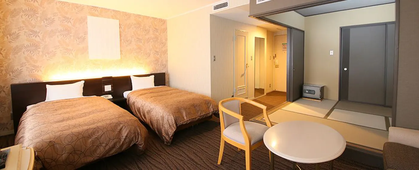 Bilik gaya Jepun dan Barat