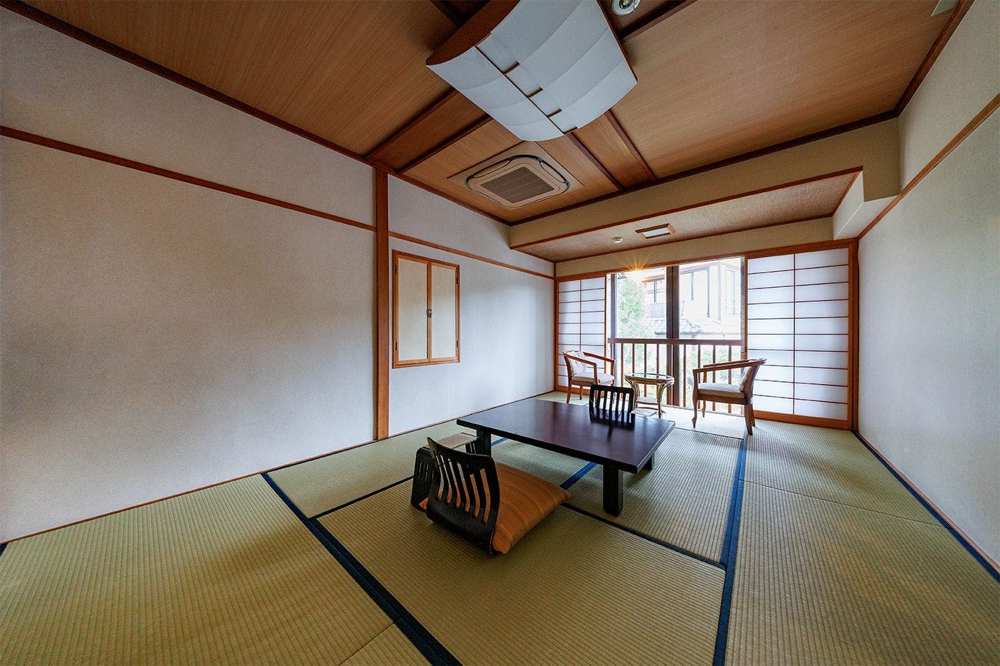 聴泉閣かめや