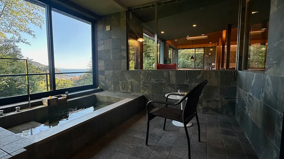 Hotel Shiki no Kura: A Pet-Friendly Inn with Its Own Hot Spring Source