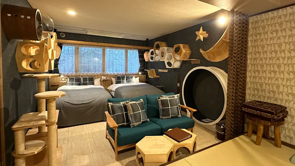 Hotel Shiki no Kura: A Pet-Friendly Inn with Its Own Hot Spring Source