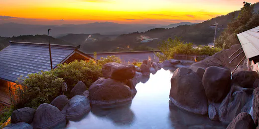 旅館 山翠