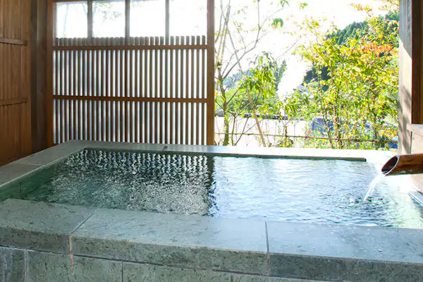 น้ำพุร้อน