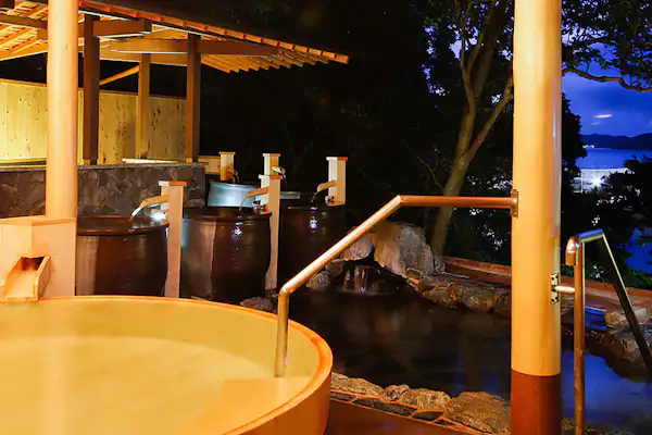 น้ำพุร้อน