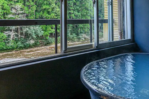 Pemandian air panas terbuka