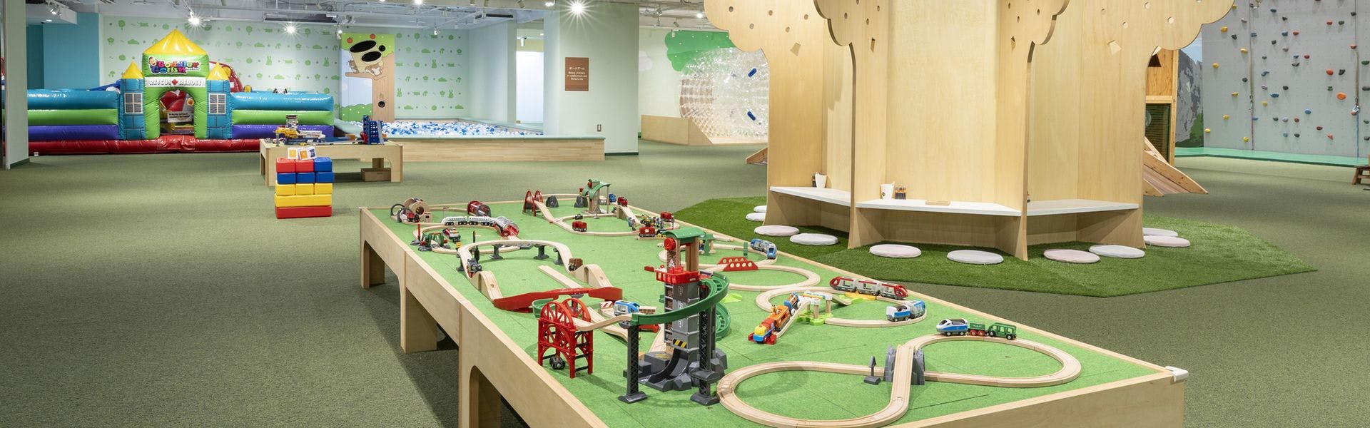 屋内遊具パーク「ア・ソ・ボーヤ」