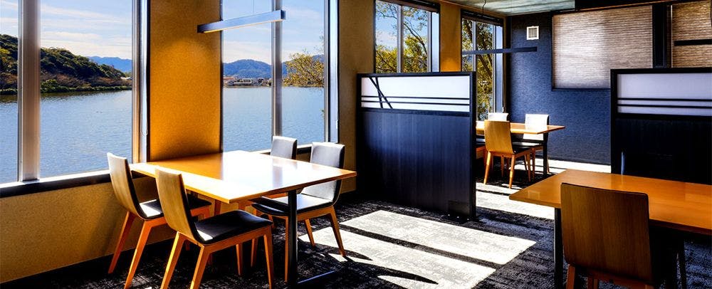 お食事専用の別棟「市松の間」