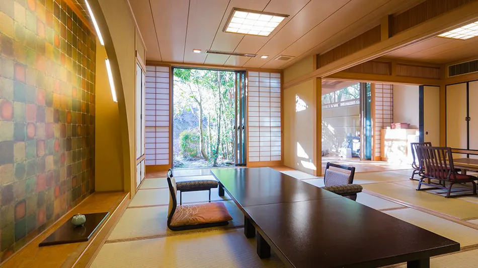 Yusai: The Echo of the Hot Spring Gorge