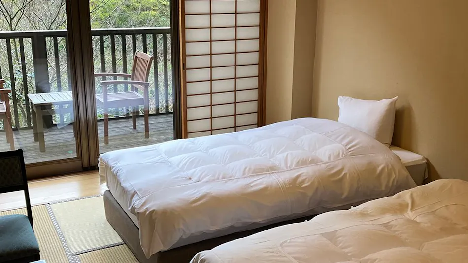 Yusai: The Echo of the Hot Spring Gorge