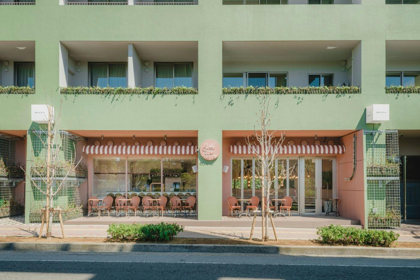 ภายนอกอาคาร