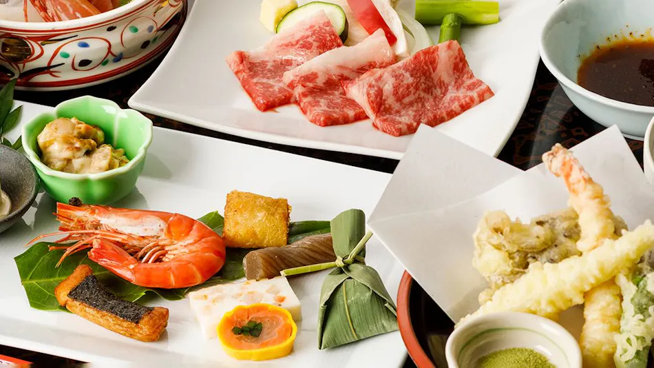 Kinugawa International Hotel: A Pet-Friendly Accommodation with Three Dog Runs