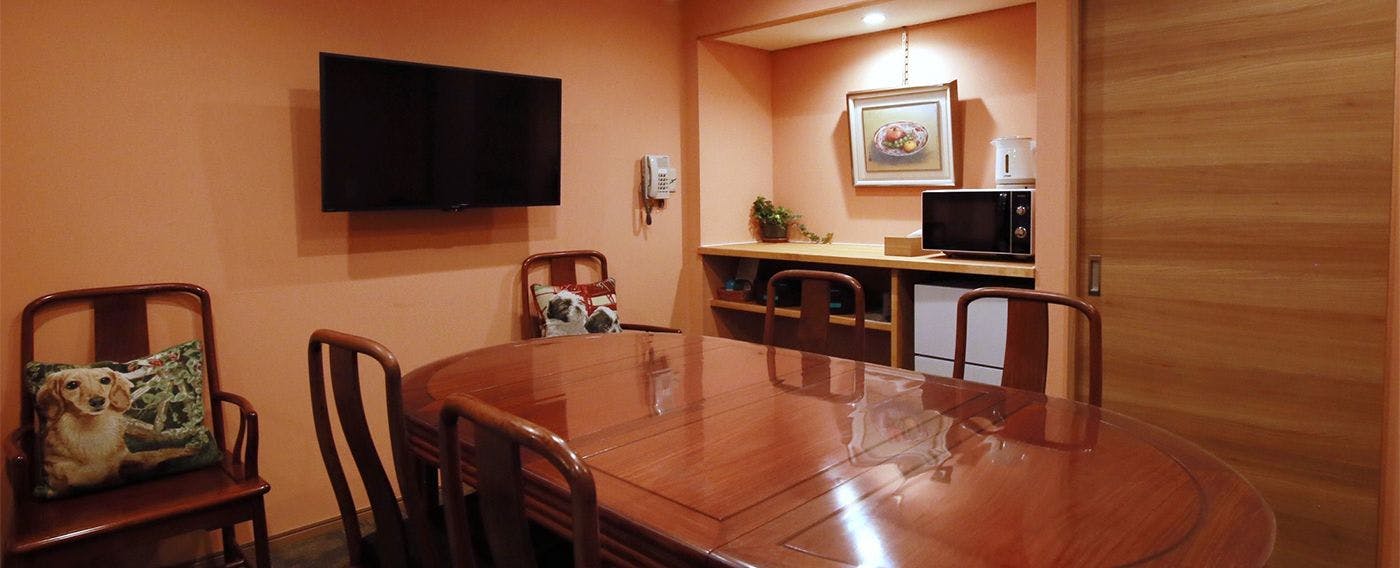 Kinugawa International Hotel: A Pet-Friendly Accommodation with Three Dog Runs