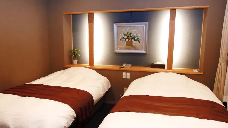 Kinugawa International Hotel: A Pet-Friendly Accommodation with Three Dog Runs