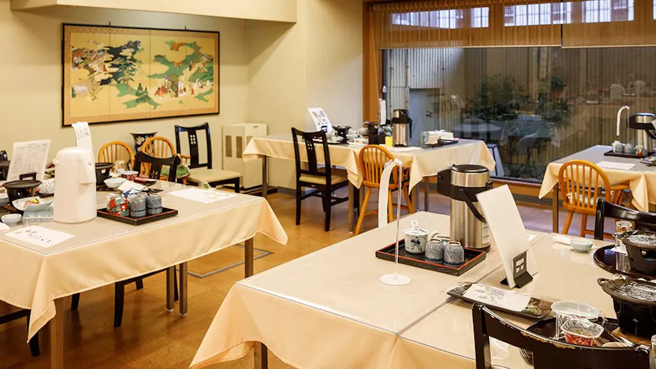Kinugawa International Hotel: A Pet-Friendly Accommodation with Three Dog Runs