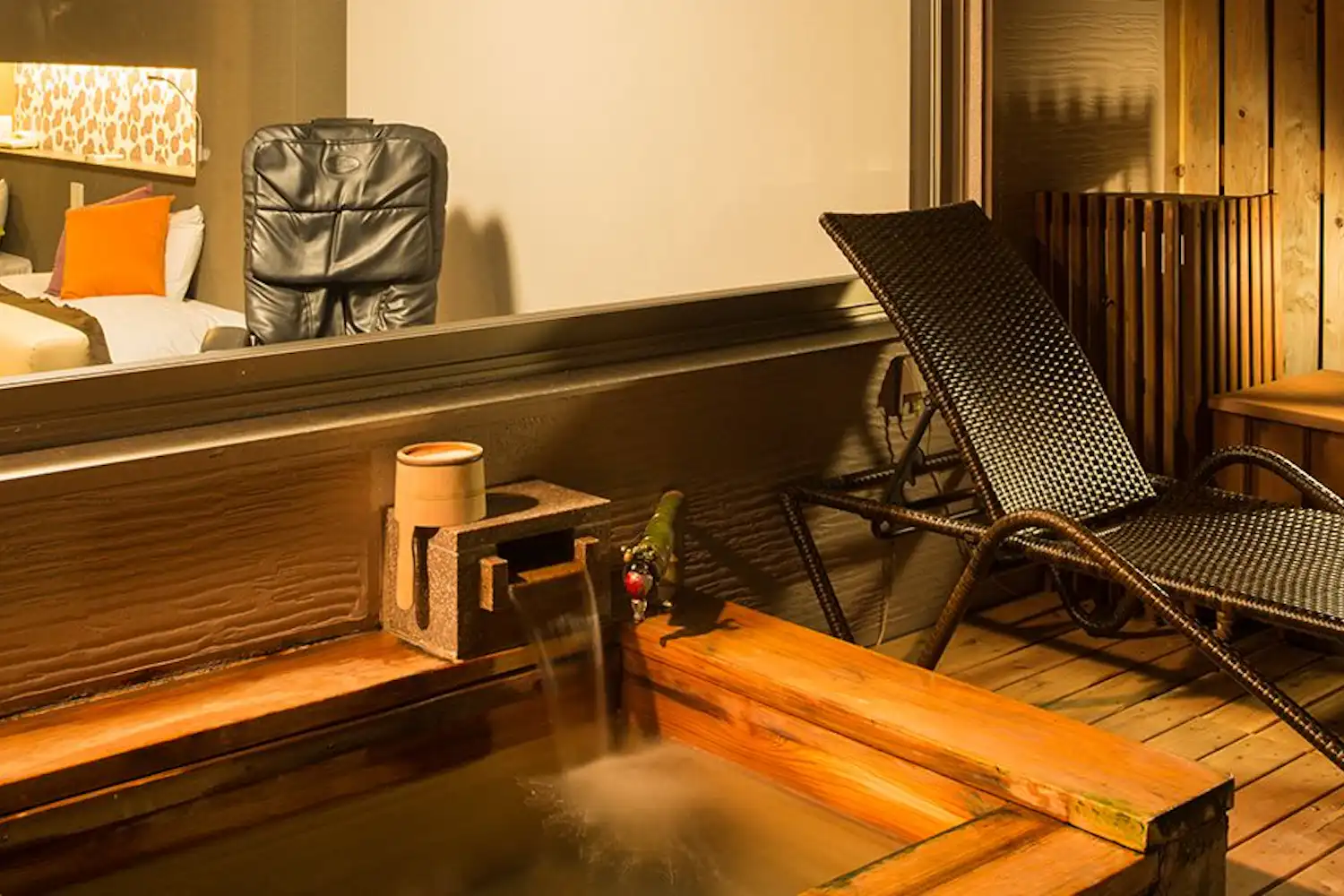 ห้องพักพร้อมอ่างอาบน้ำกลางแจ้ง