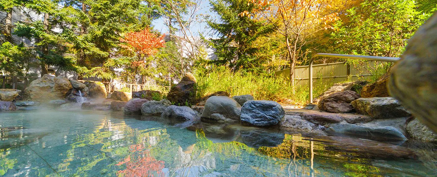 บ่อน้ำพุร้อนกลางแจ้ง