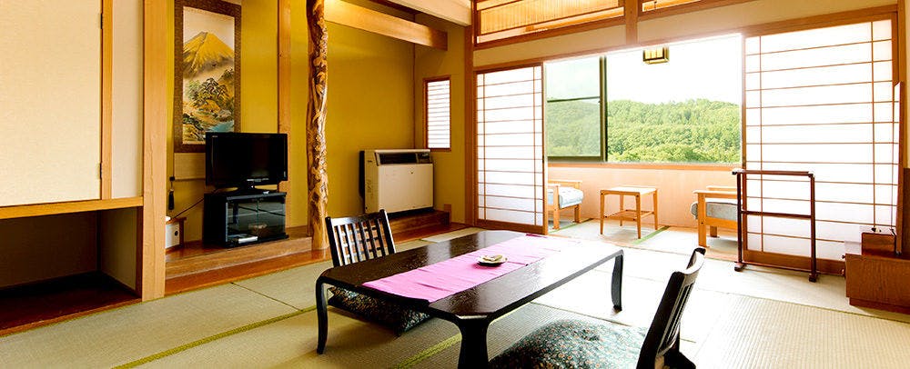 Ushuku Onsen Motoyu Gensen Kakenagashi no Yado Kawanaga (Formerly: Kawanaga Sanso)