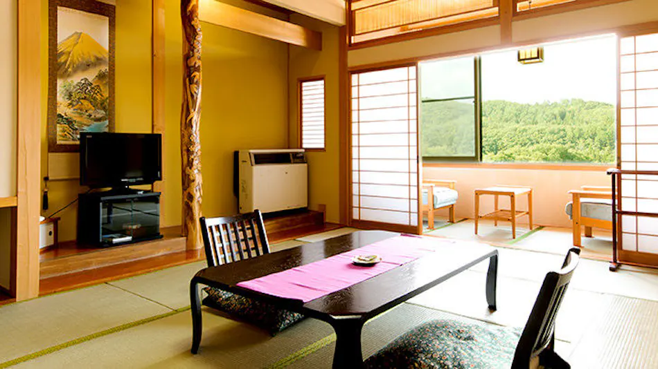 Ushuku Onsen Motoyu Gensen Kakenagashi no Yado Kawanaga (Formerly: Kawanaga Sanso)