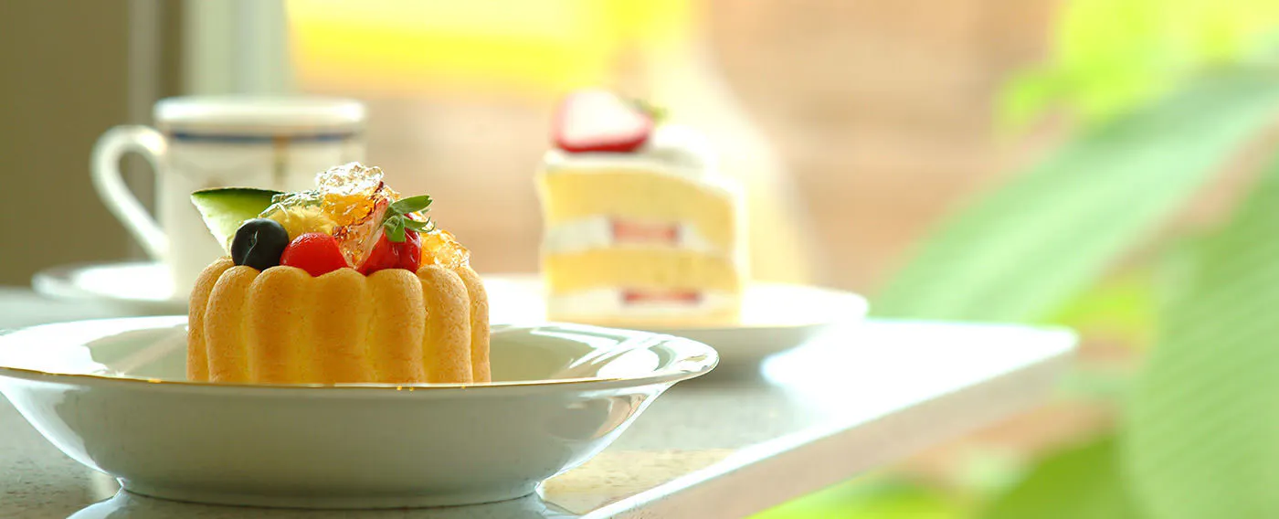 Kafe 'Plage' dengan pemandangan laut