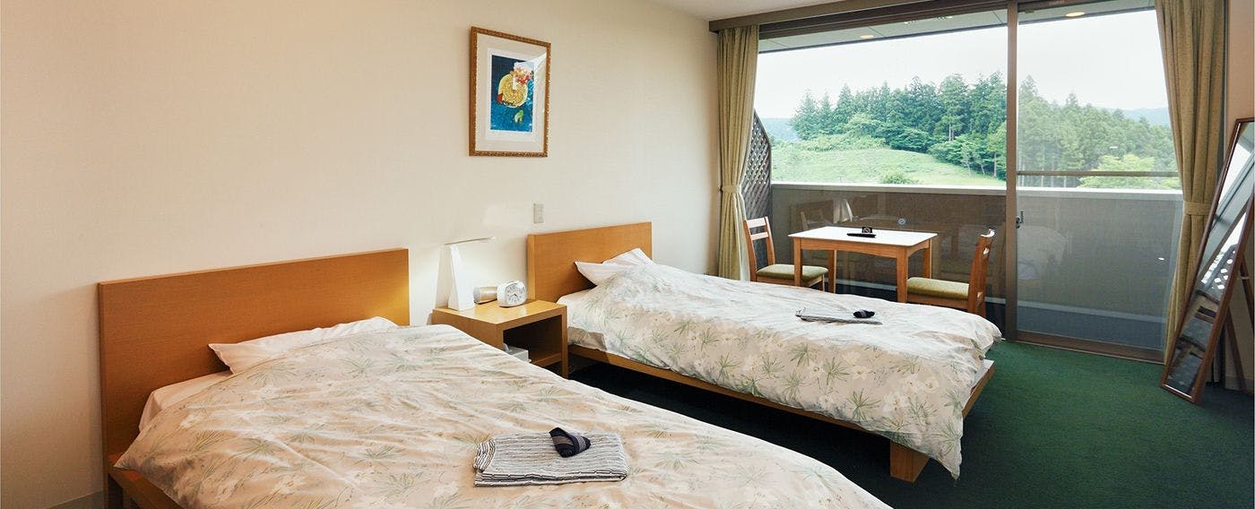 Atami Club Higashi Karuizawa Hotel