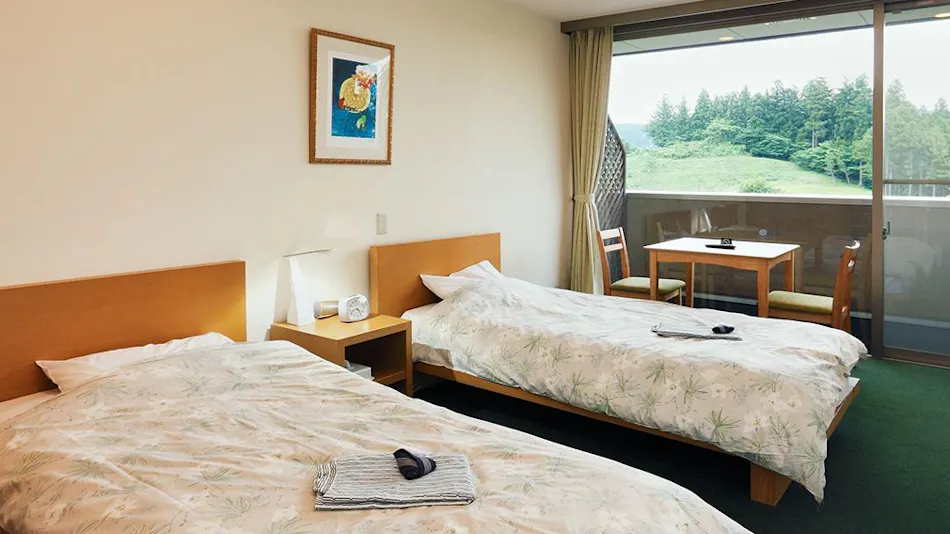 Atami Club Higashi Karuizawa Hotel