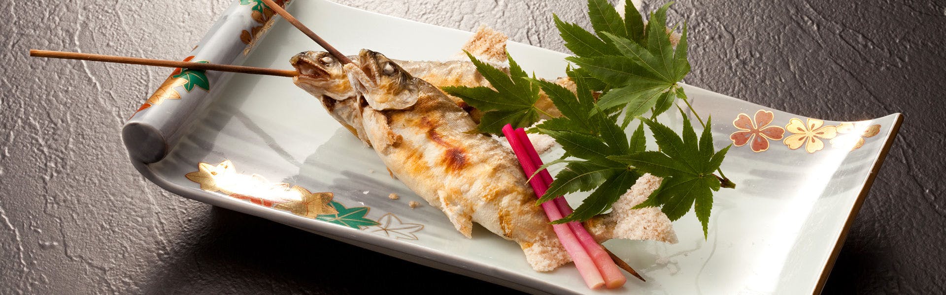 米と酒興と炉端の宿　高橋屋観山荘