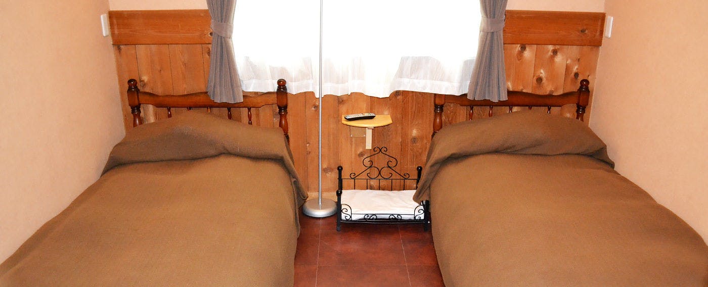 GUZU: A Lodge to Enjoy a French Dinner with Your Beloved Dog